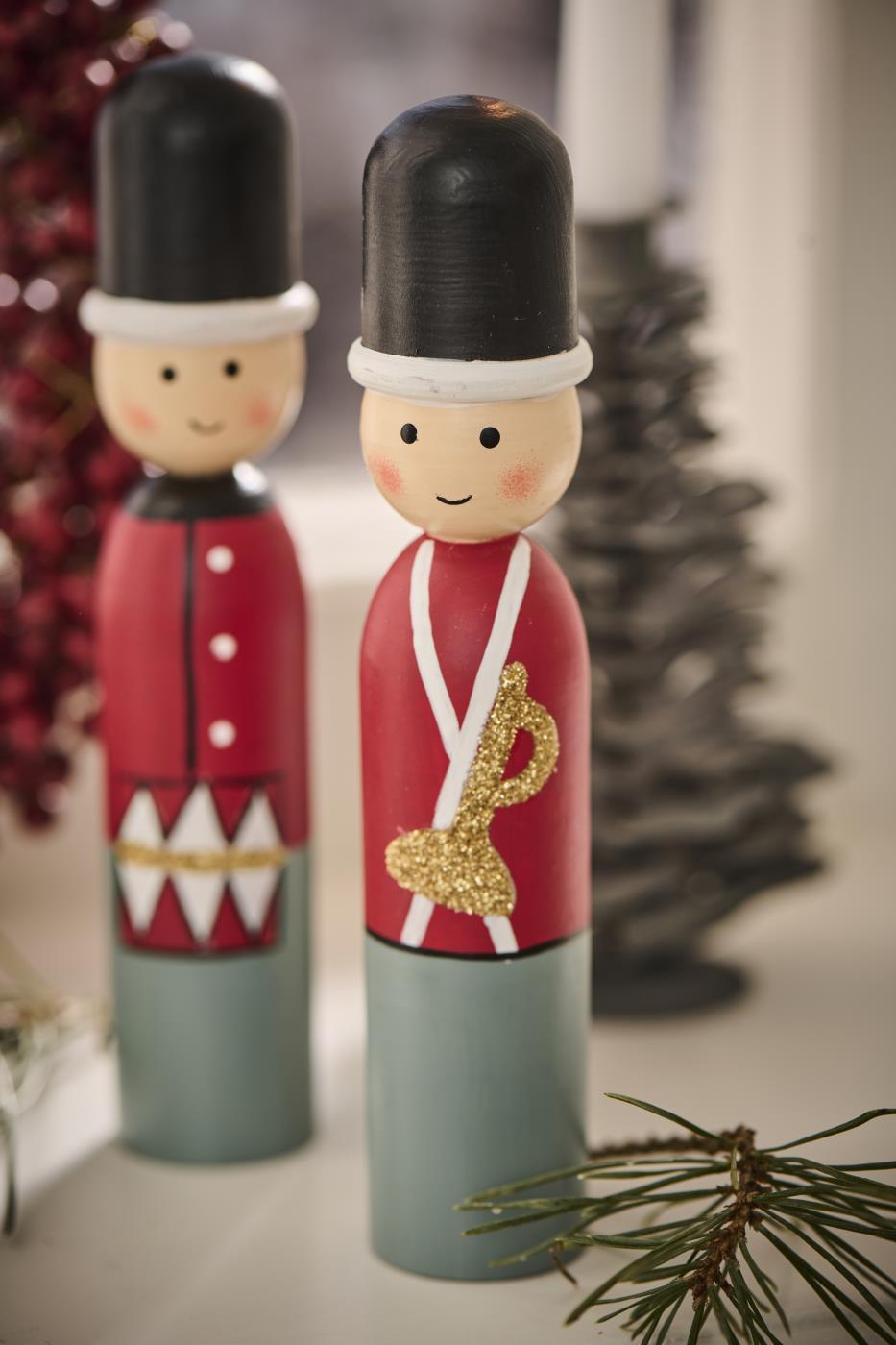 Dekofigur Gardist mit Trompete