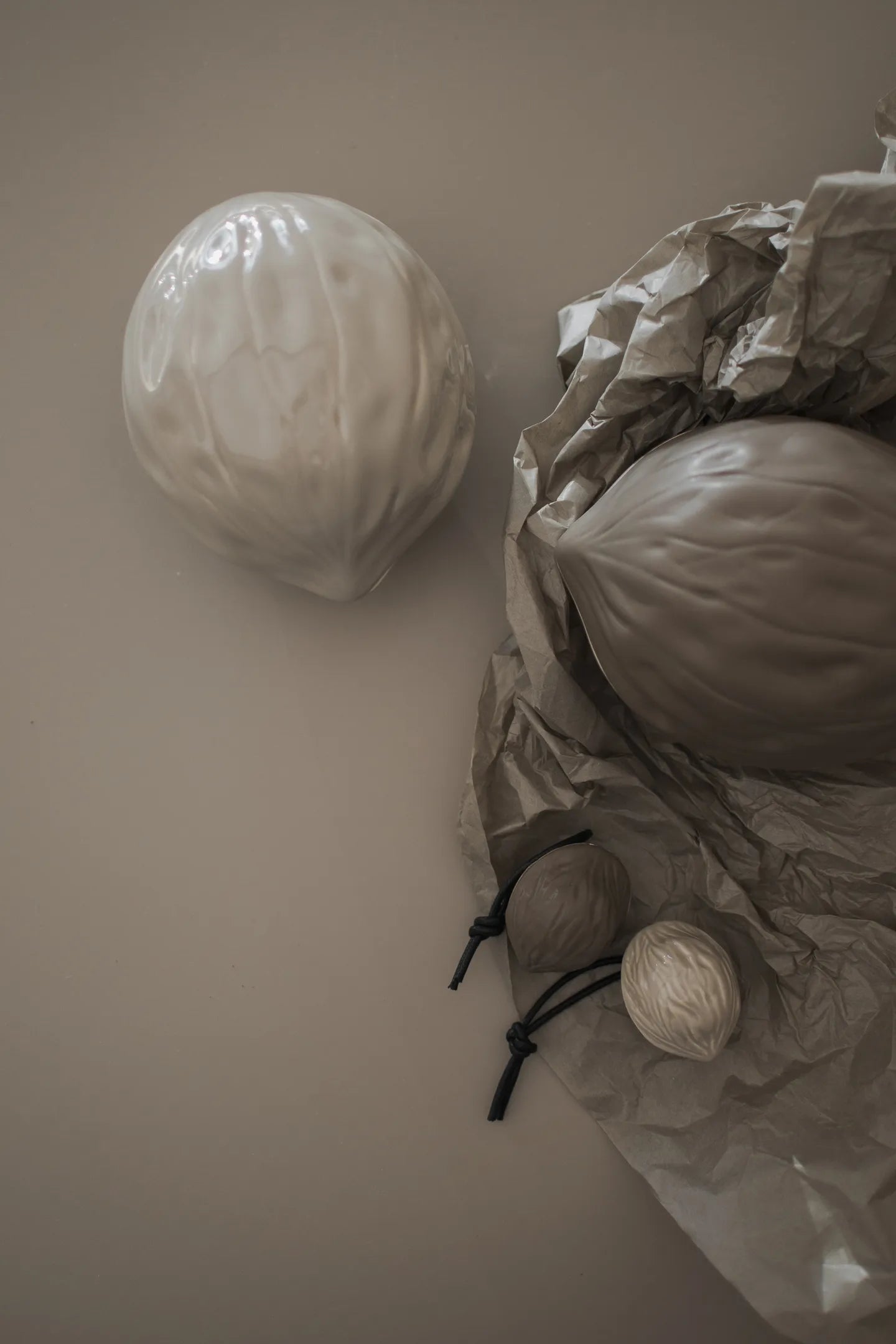 Hanging Walnut Dust